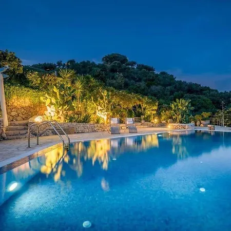 Villa Meloneras Luxury Retreat In Gran Canaria Private Heated Pool Beautiful Terrace Bbq Short Distance From Meloneras And Mapalomas Beach, Las Palmas de Gran Canaria